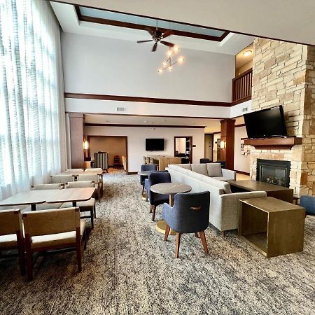 Staybridge Suites Milwaukee West-Oconomowoc By Ihg Exterior foto