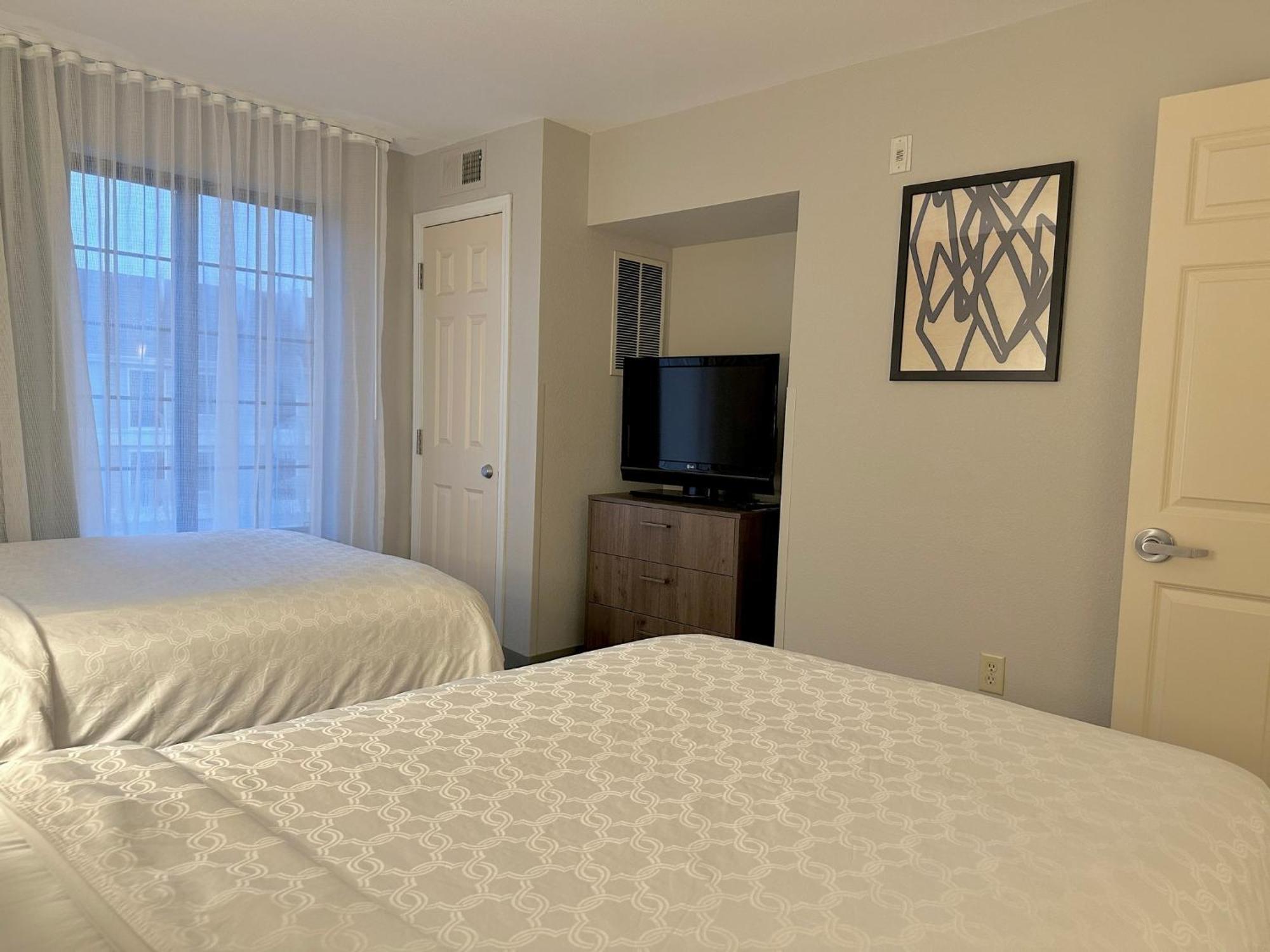 Staybridge Suites Milwaukee West-Oconomowoc By Ihg Exterior foto